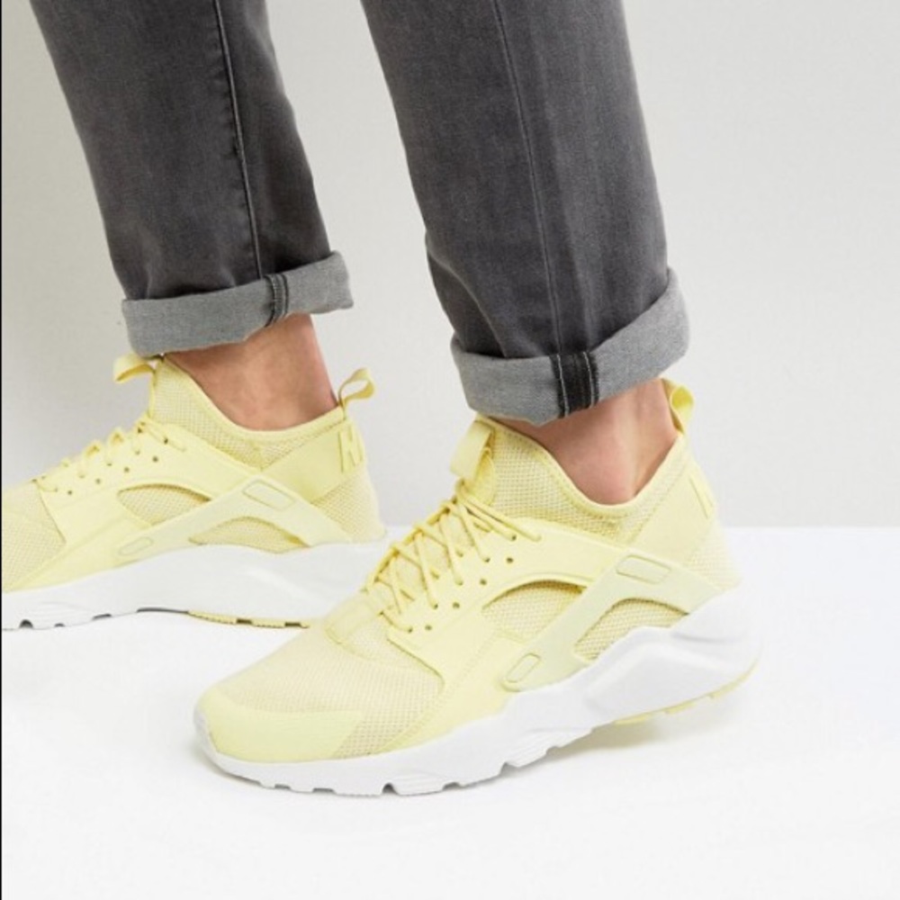 Nike Huarache Run Yellow Ultra Trainers Sneakers